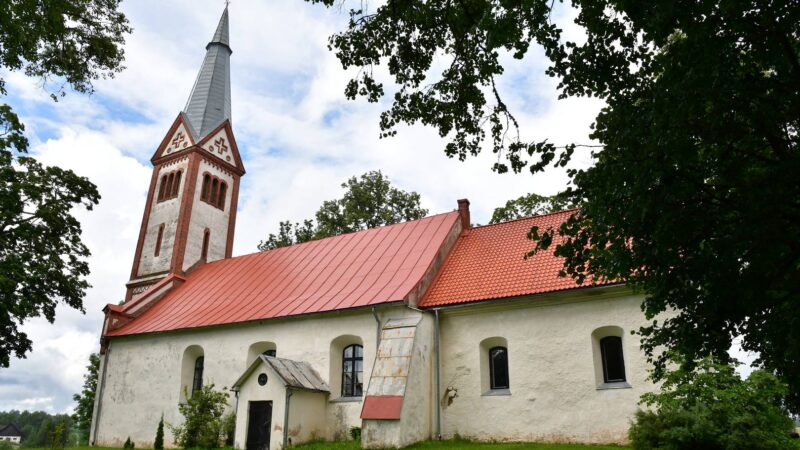 Krimuldas Kirche