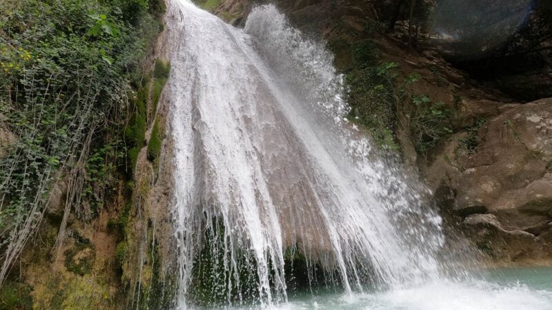 Neda Wasserfälle