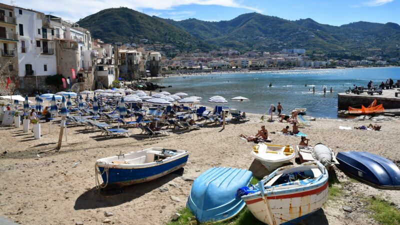 Boote bei Cefalu