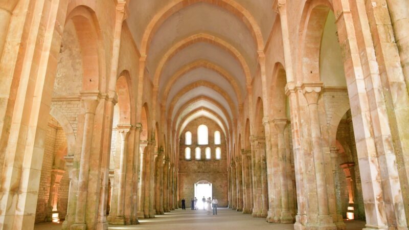 L’Abbaye Fontenay Kirche