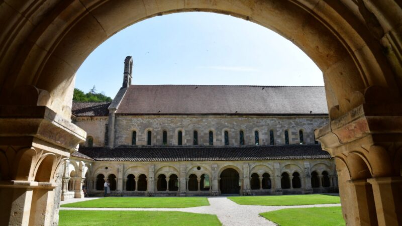 L’Abbaye Fontenay Kirche